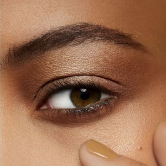 MAC Cosmetics Frost Eyeshadow - Picture 7 of 9